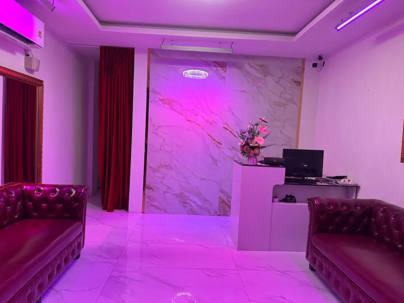 Lucy nuru massage