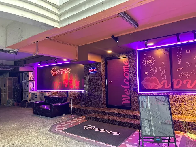 พนักงานนวดสปา VoVo Massage